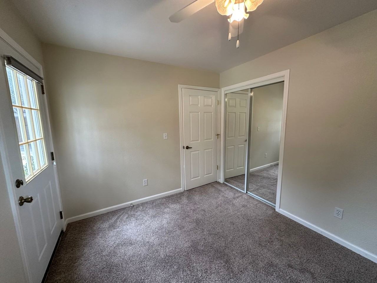 14960 Pleasant Valley Road - Photo 7 of 22