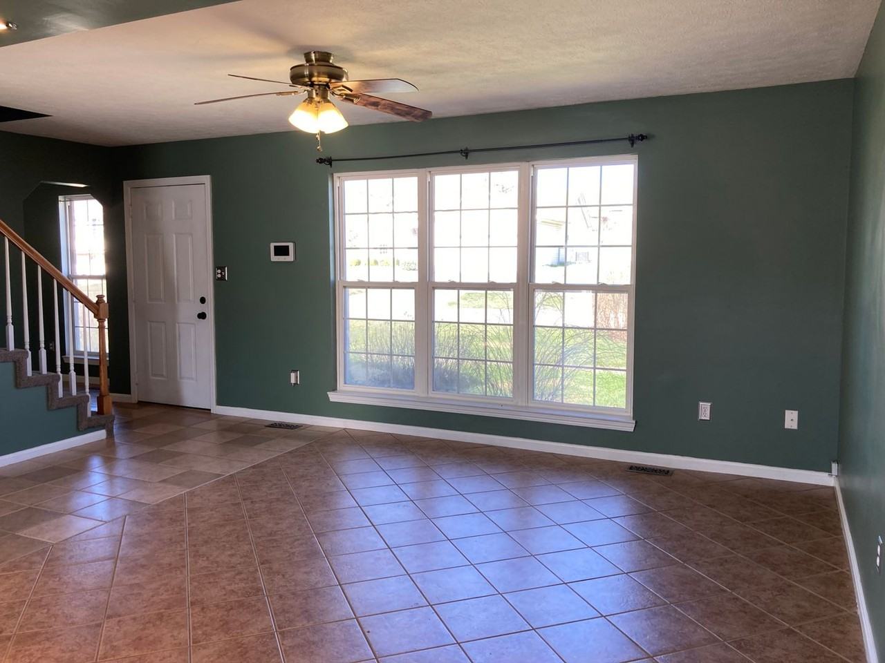 812 Edgebrook Drive - Photo 3 of 50