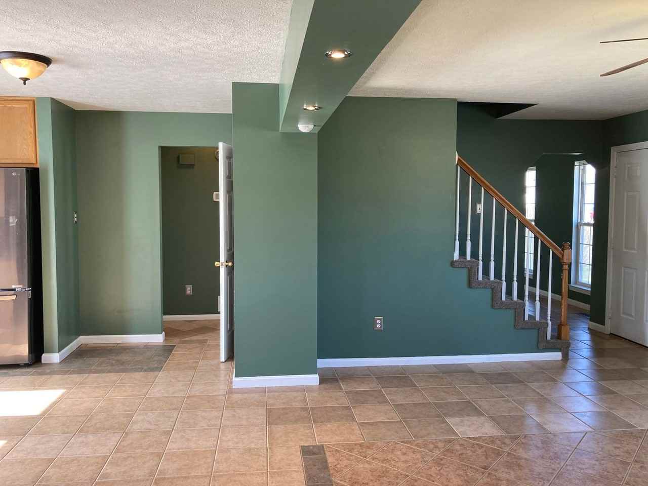 812 Edgebrook Drive - Photo 6 of 50