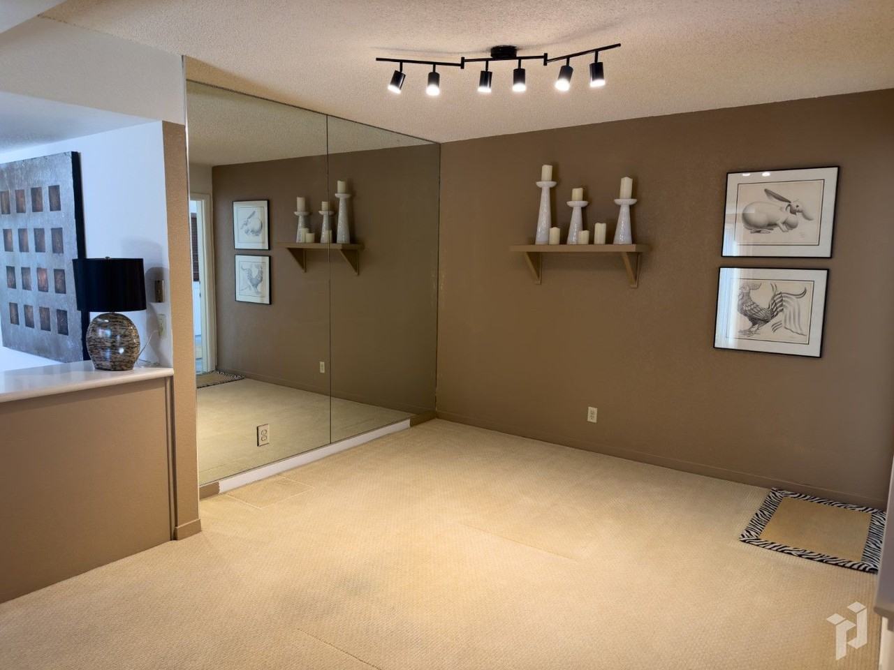 5 Alameda Park Cir - Photo 4 of 16