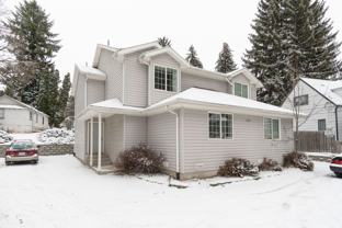 1020 NE D St - Photo 1 of 1