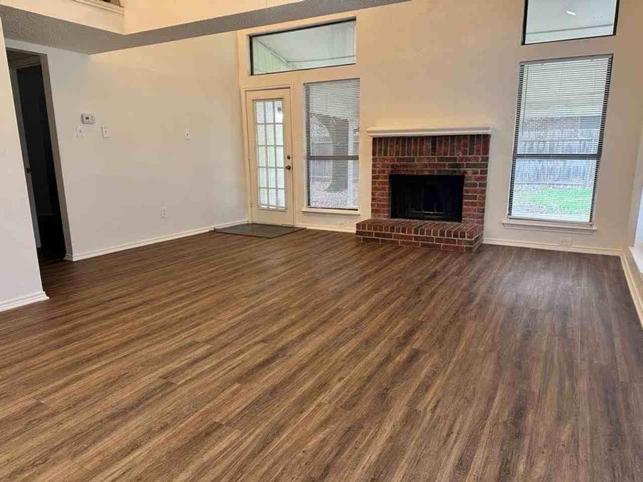 249 Stallion Dr - Photo 7 of 39
