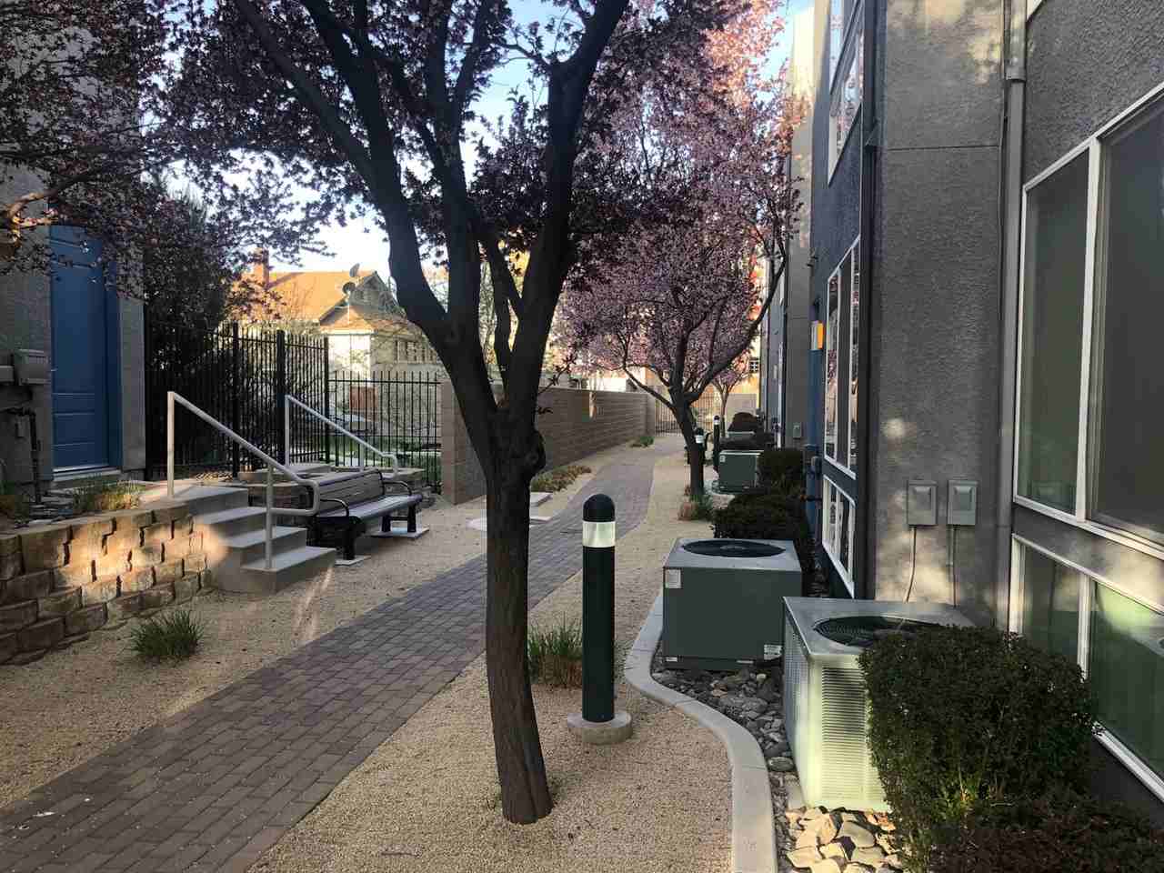 366 State St - Photo 3 of 41