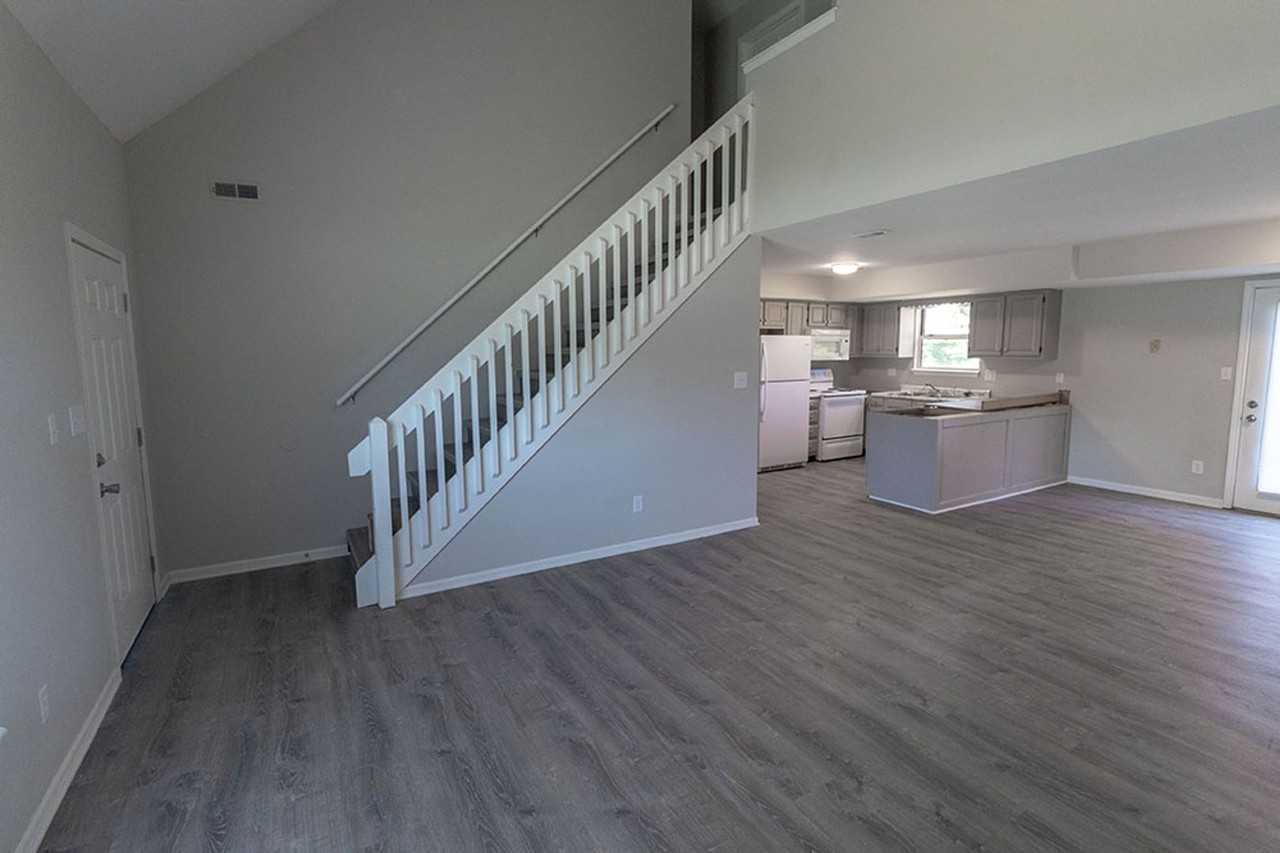 1923 Mirtle Grove Ct - Photo 3 of 32