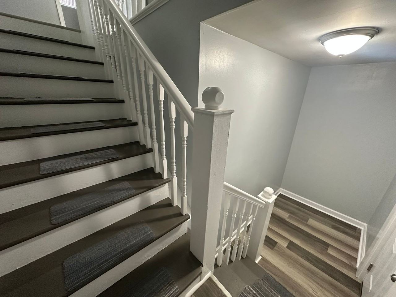 Huang Elm St Duplex - Photo 3 of 18