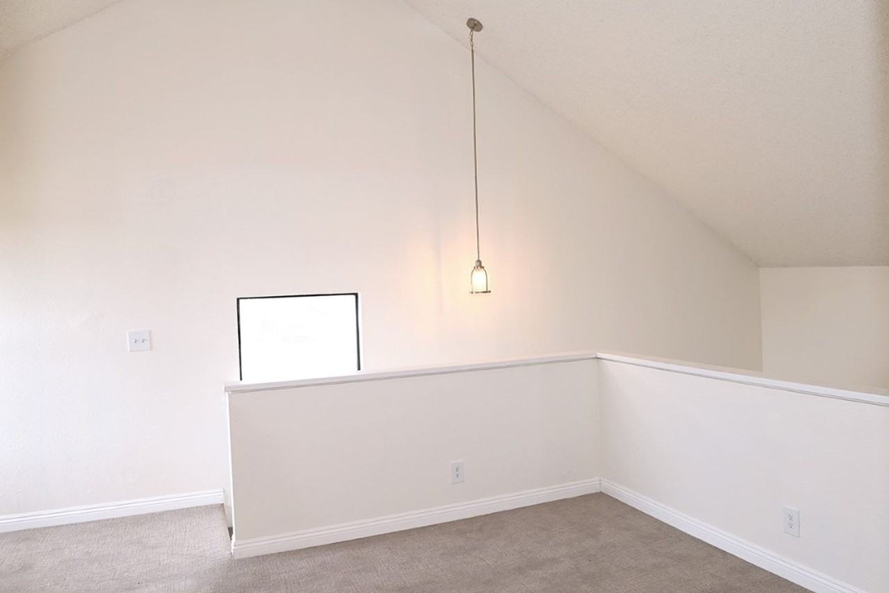 Villas at Columbia, LLC - Photo 3 of 17