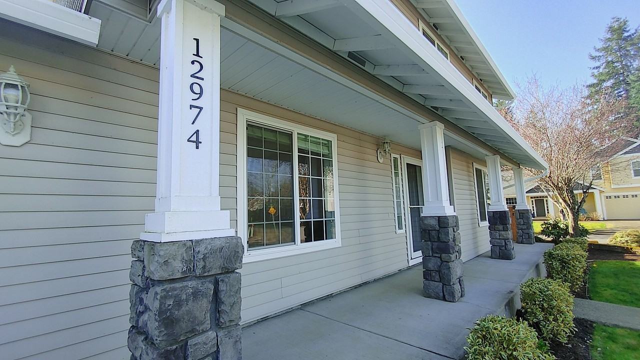 12974 Carmelita Pl - Photo 3 of 35