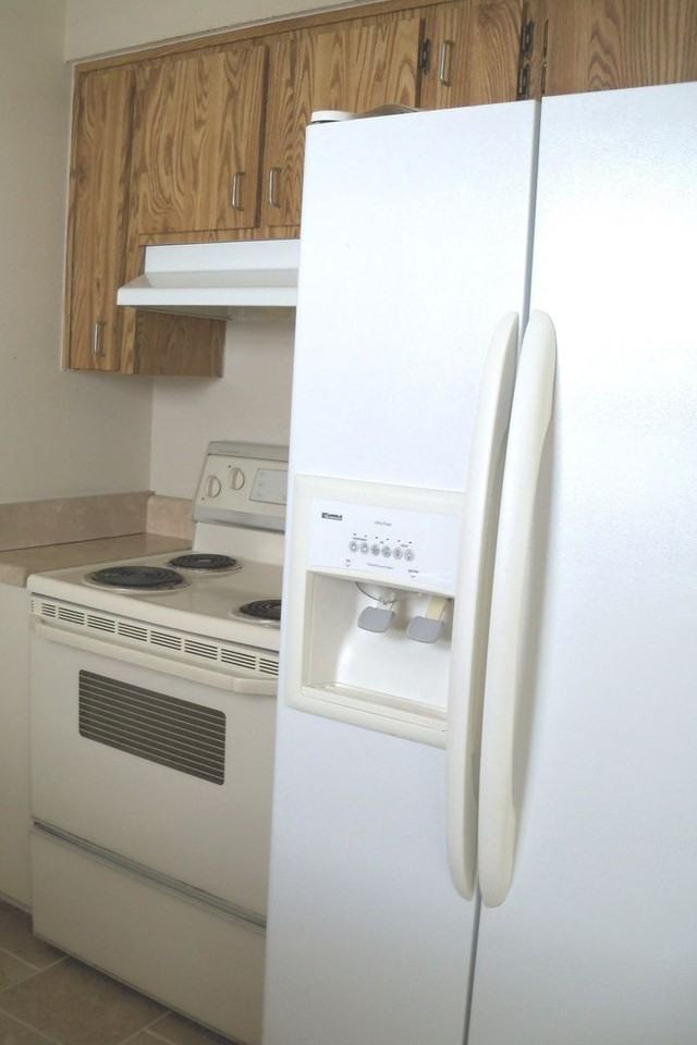 15740 Villa Dr - Photo 3 of 10