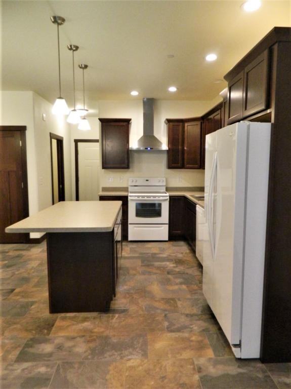 505 Ryan St - Photo 2 of 7