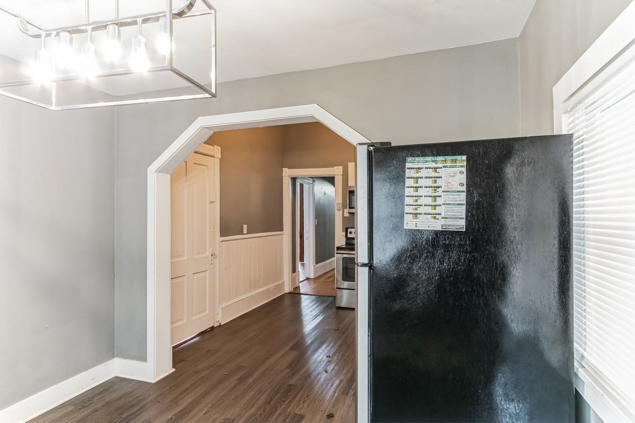 2114 Lincoln St #A - Photo 6 of 18