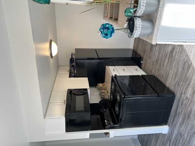 1129 Depere St #1 - Photo 2 of 11
