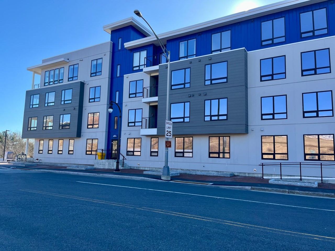 218 Washington Ave - Photo 4 of 34