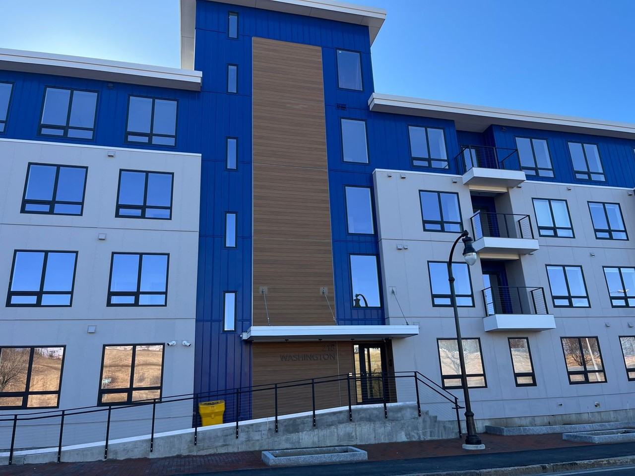218 Washington Ave - Photo 5 of 34