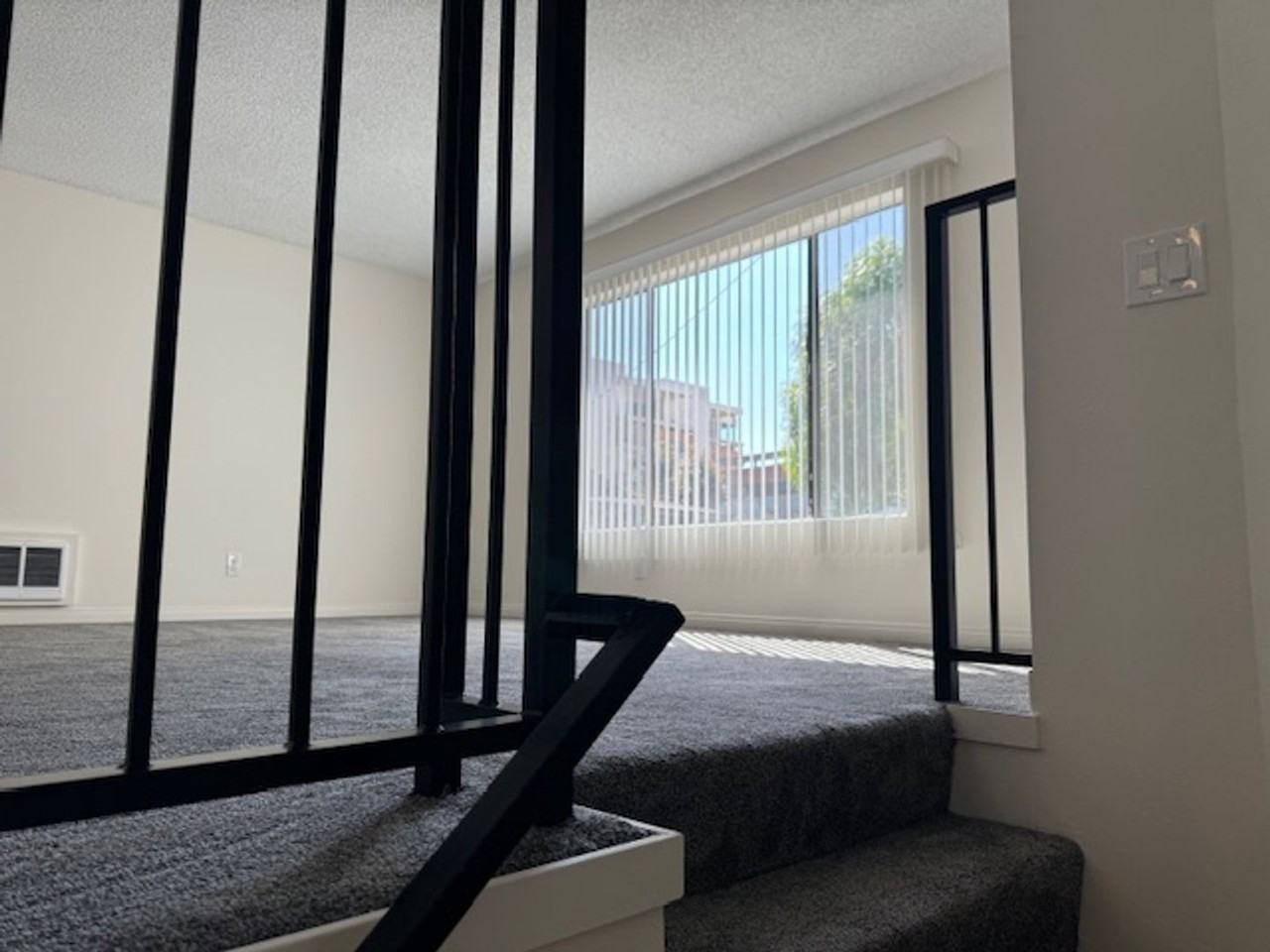 STANLEY - Photo 3 of 48