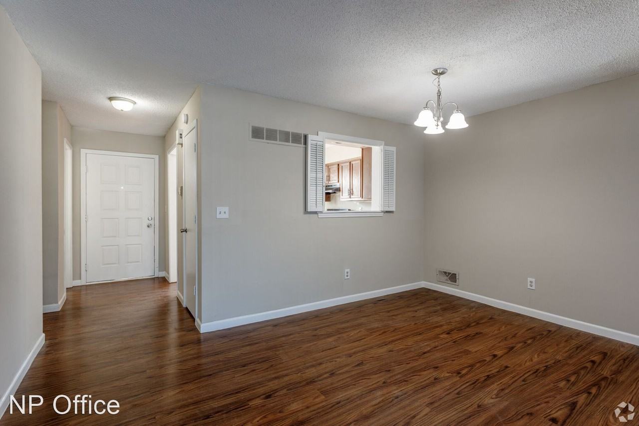 Nieman Park Townhome Duplexes - Photo 2 of 10