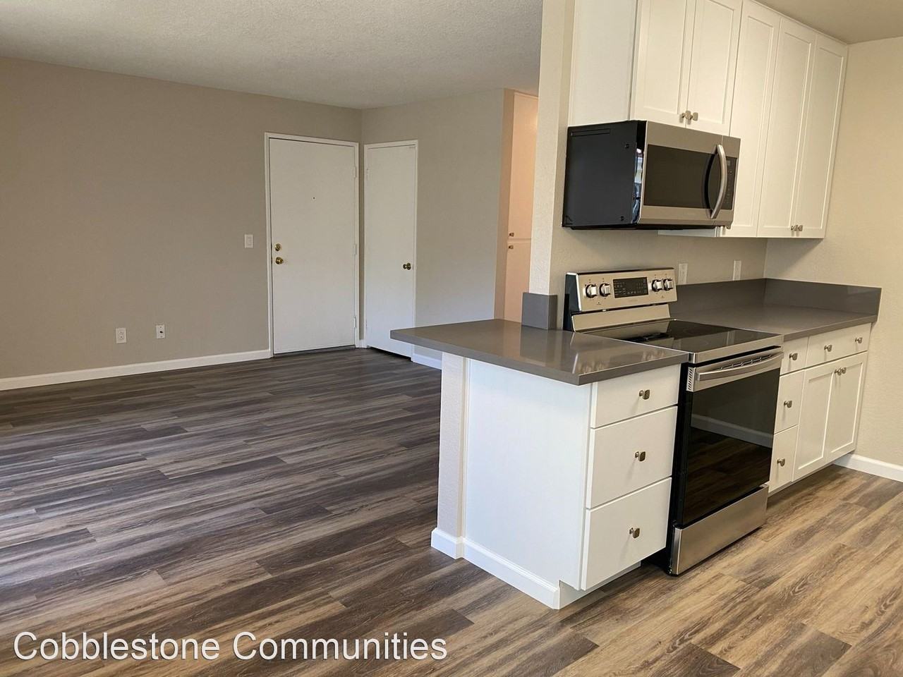 411 West Chase Ave - Photo 2 of 33