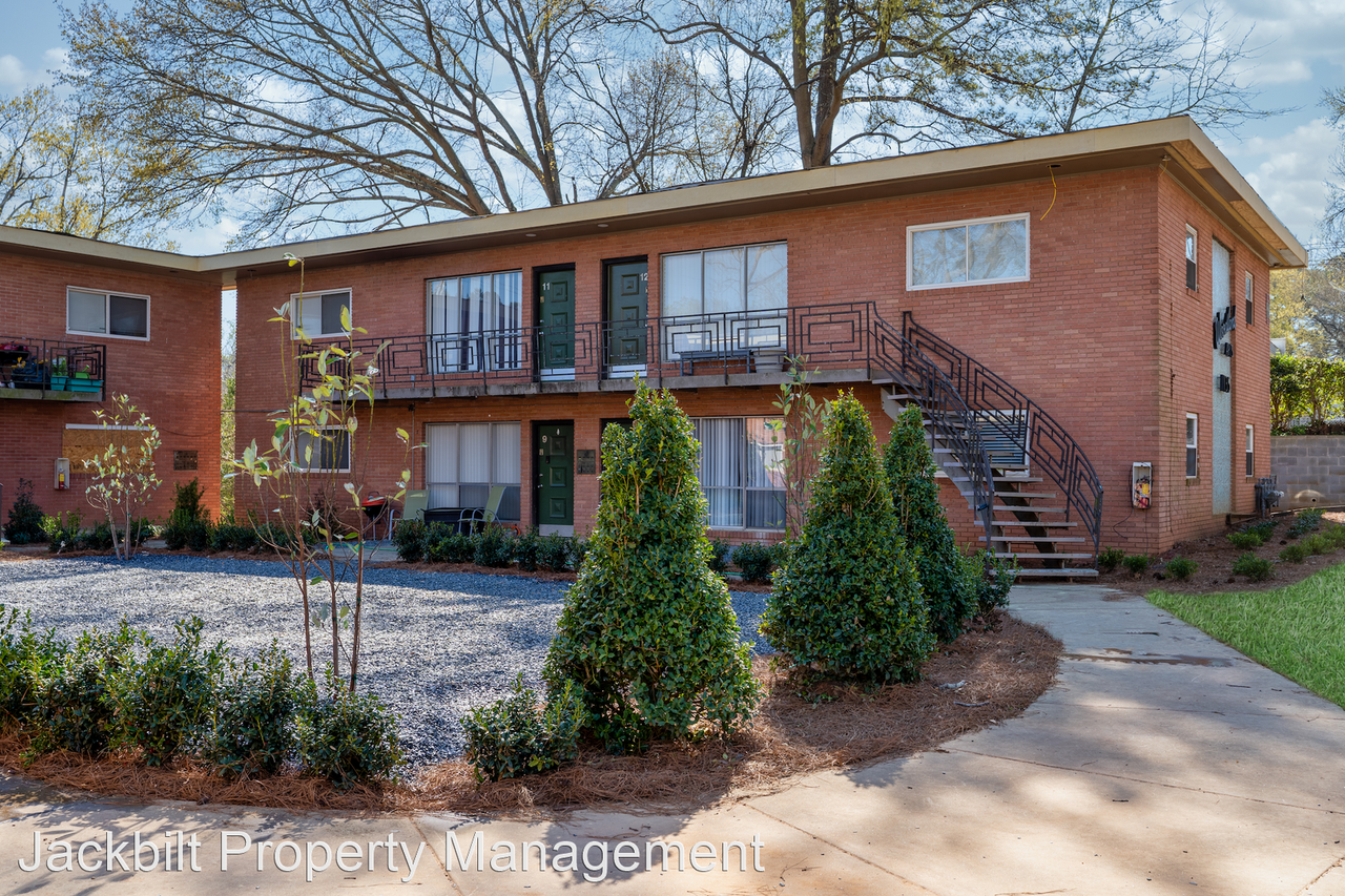 1135 Woodland Ave: Woodland Apartments - Photo 3 of 11