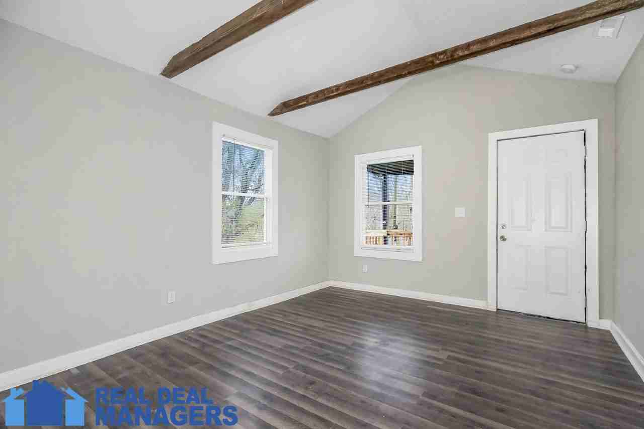 8732 E Wilson Rd - Photo 3 of 25