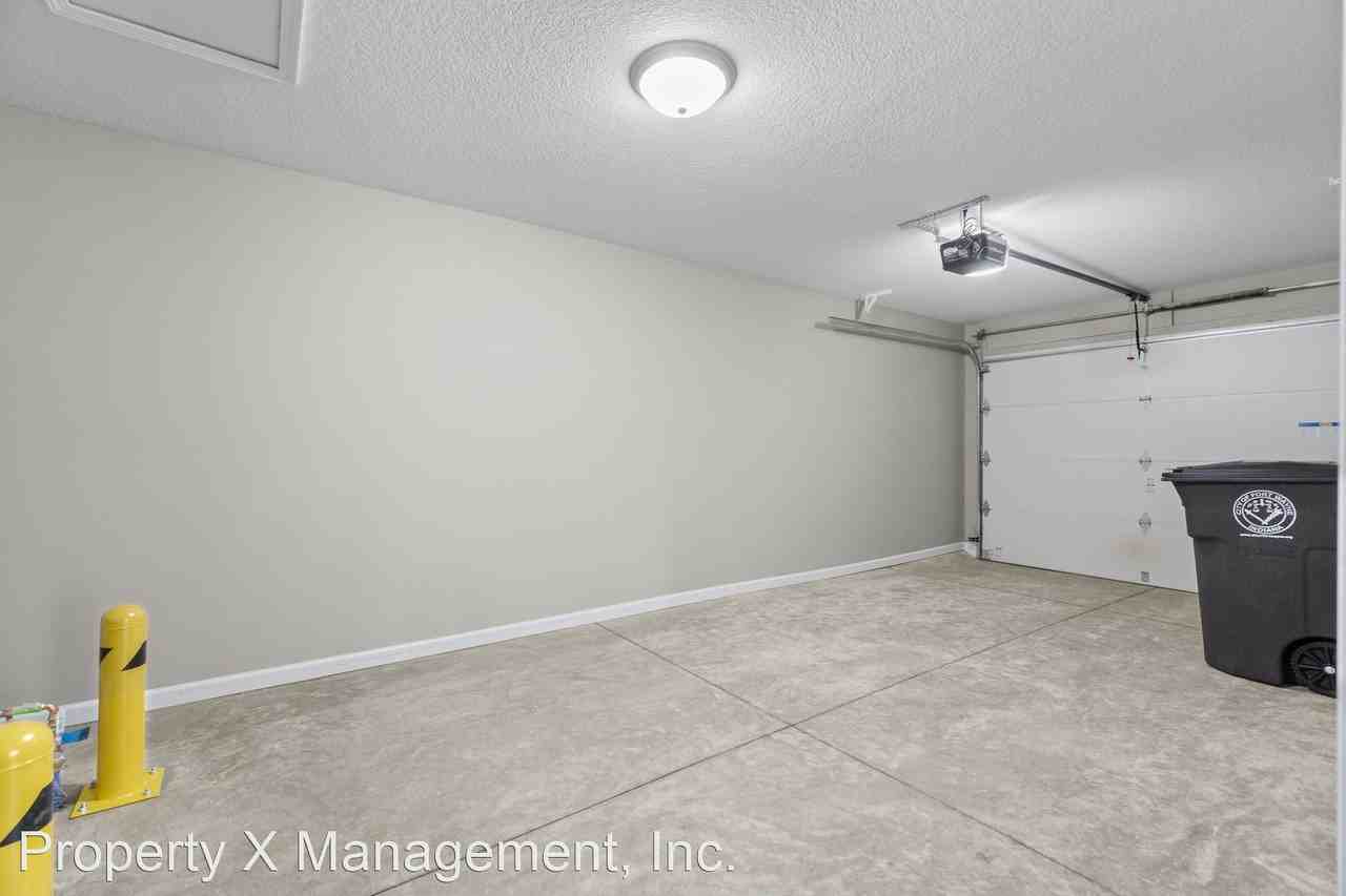 4784 Tyrone Rd - Photo 3 of 10
