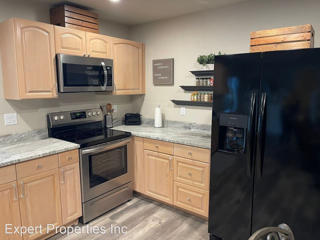 831 Juanita Way - Photo 2 of 33