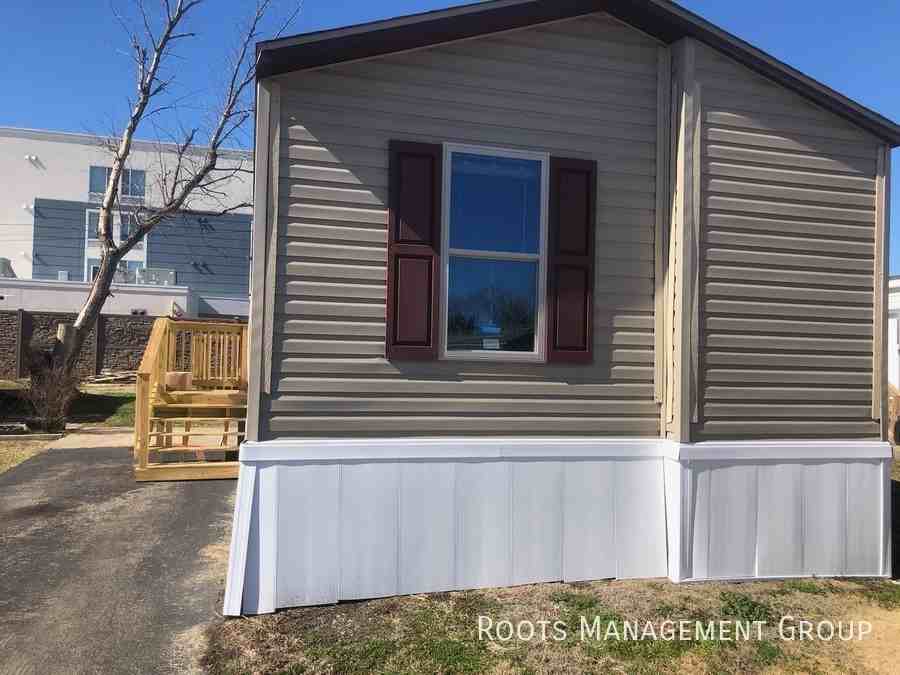 Riviera Courts Dr #228 - Photo 2 of 9