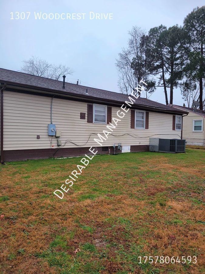 1307 Woodcrest Dr - Photo 3 of 14