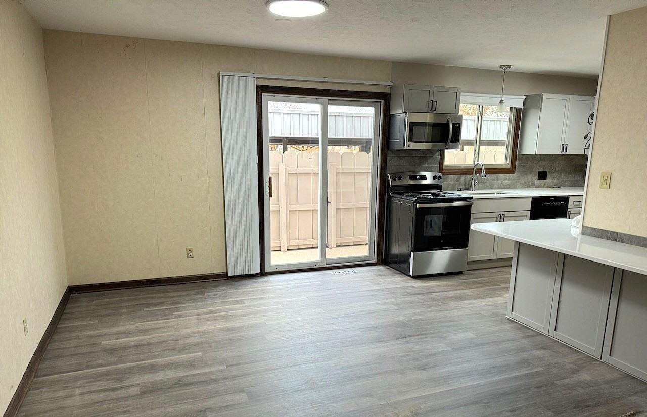 1911 Glendale Rd #D - Photo 4 of 15