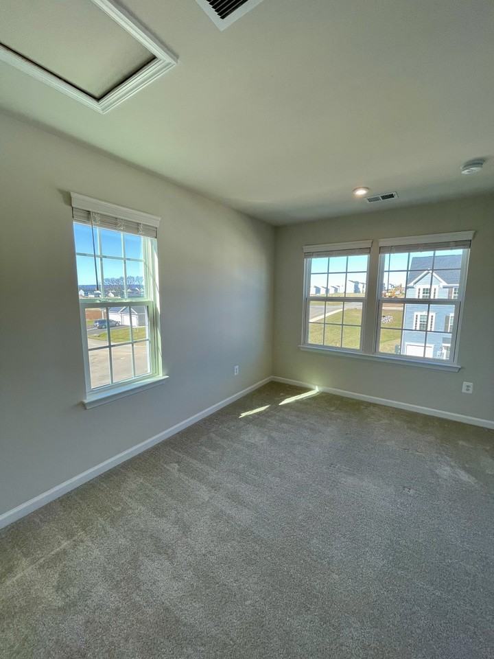 135 Dripping Spring Dr - Photo 7 of 24