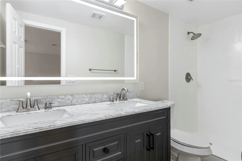 5327 Denver St Ne - Photo 7 of 21