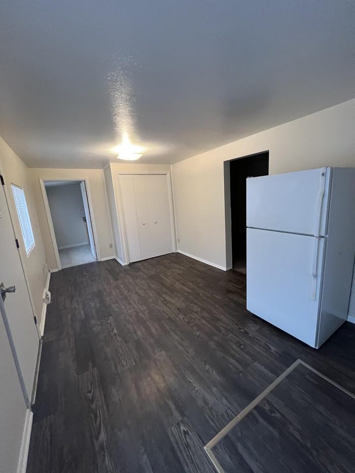 206 S Clayton St #2 - Photo 2 of 7