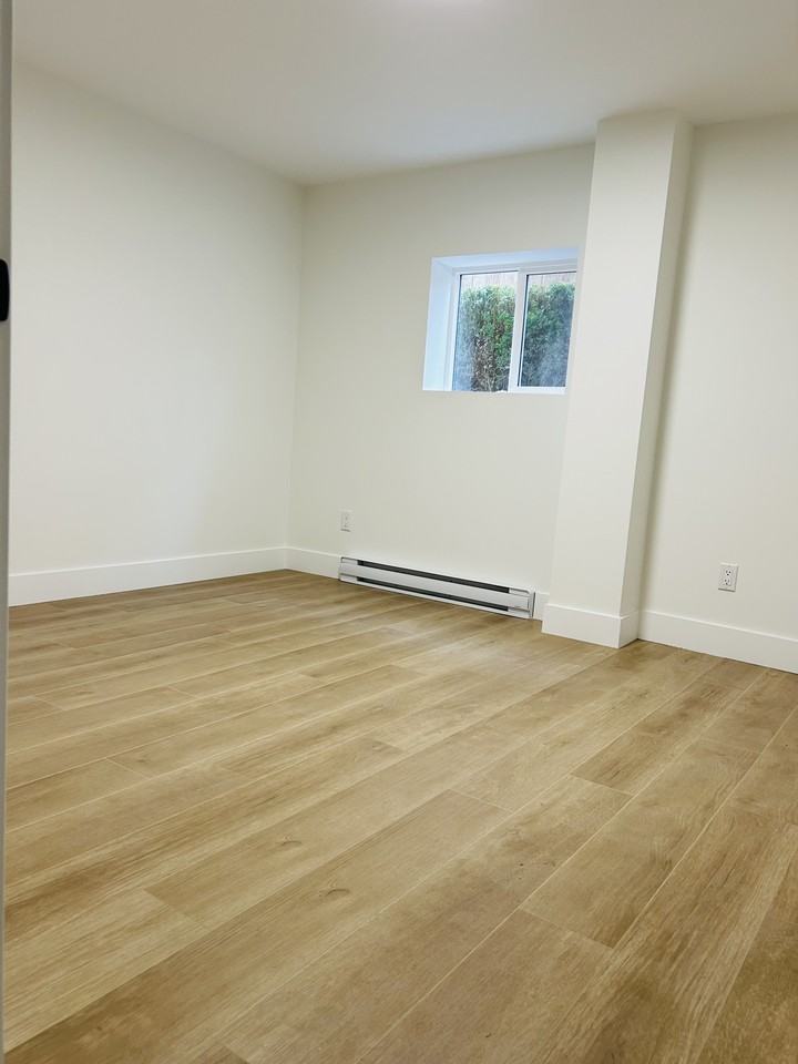 1275 West 49th Avenue - Photo 3 of 7