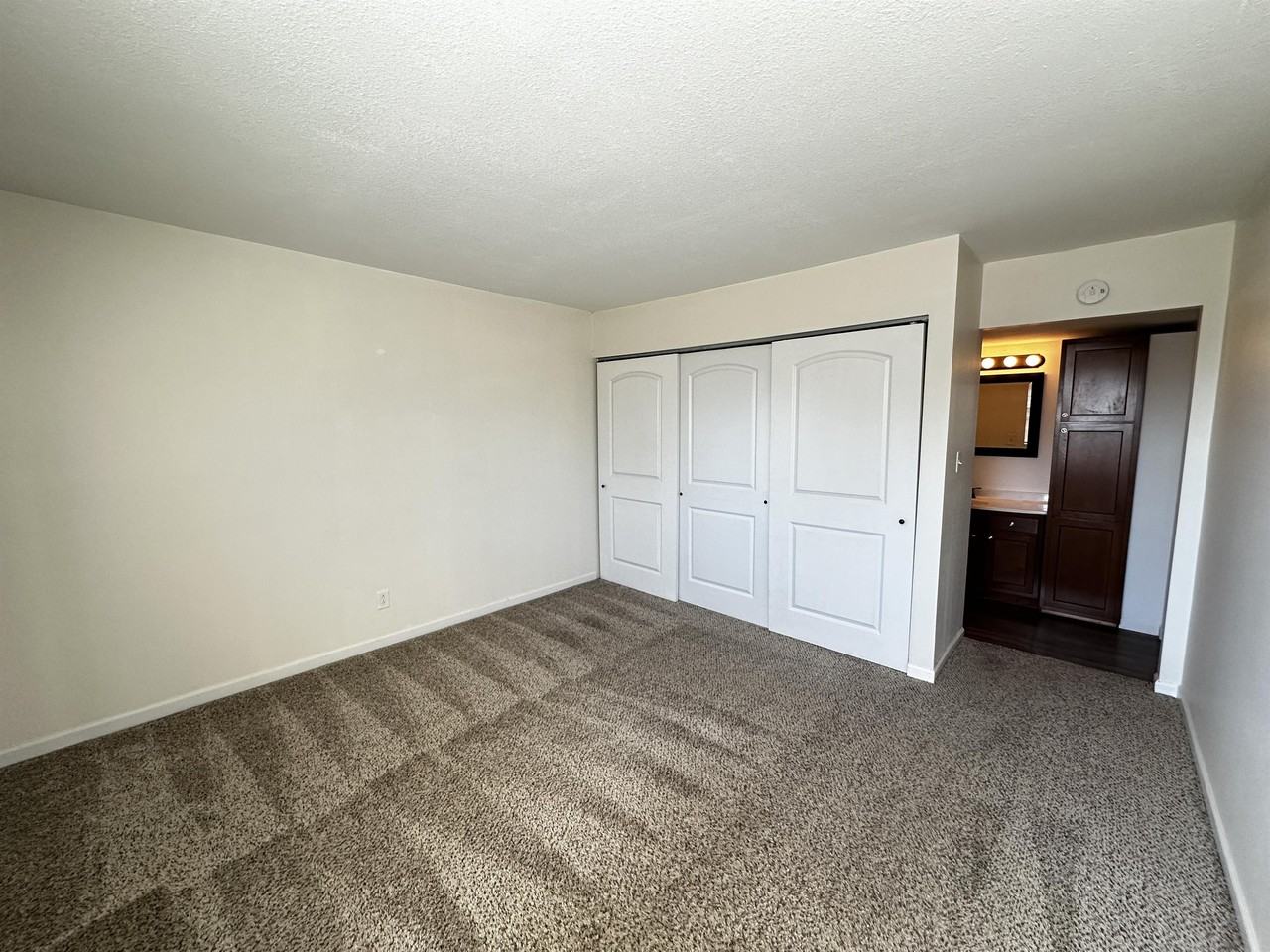 609 W Church St #10 - Photo 6 of 13