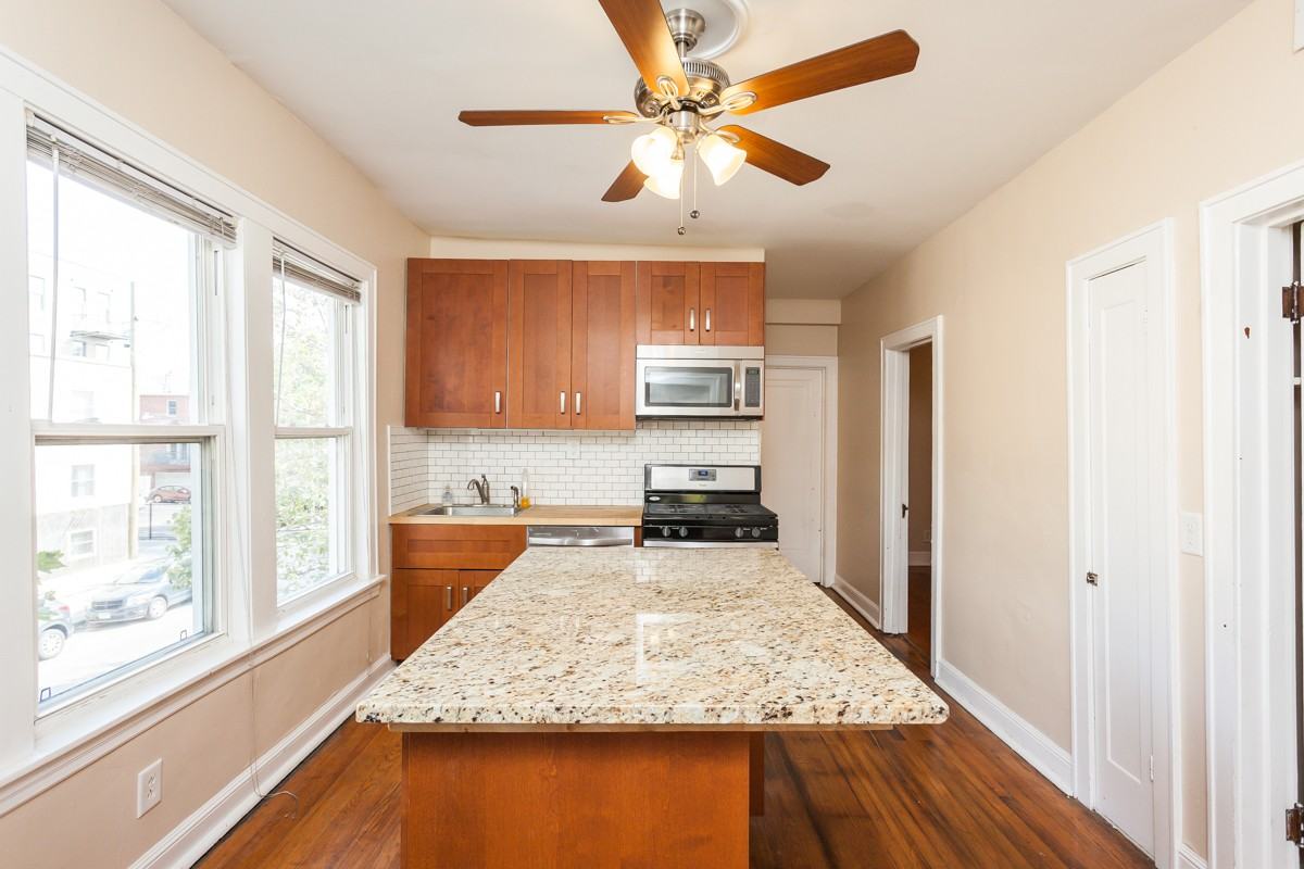 2459 N Ashland Ave #2F - Photo 3 of 30