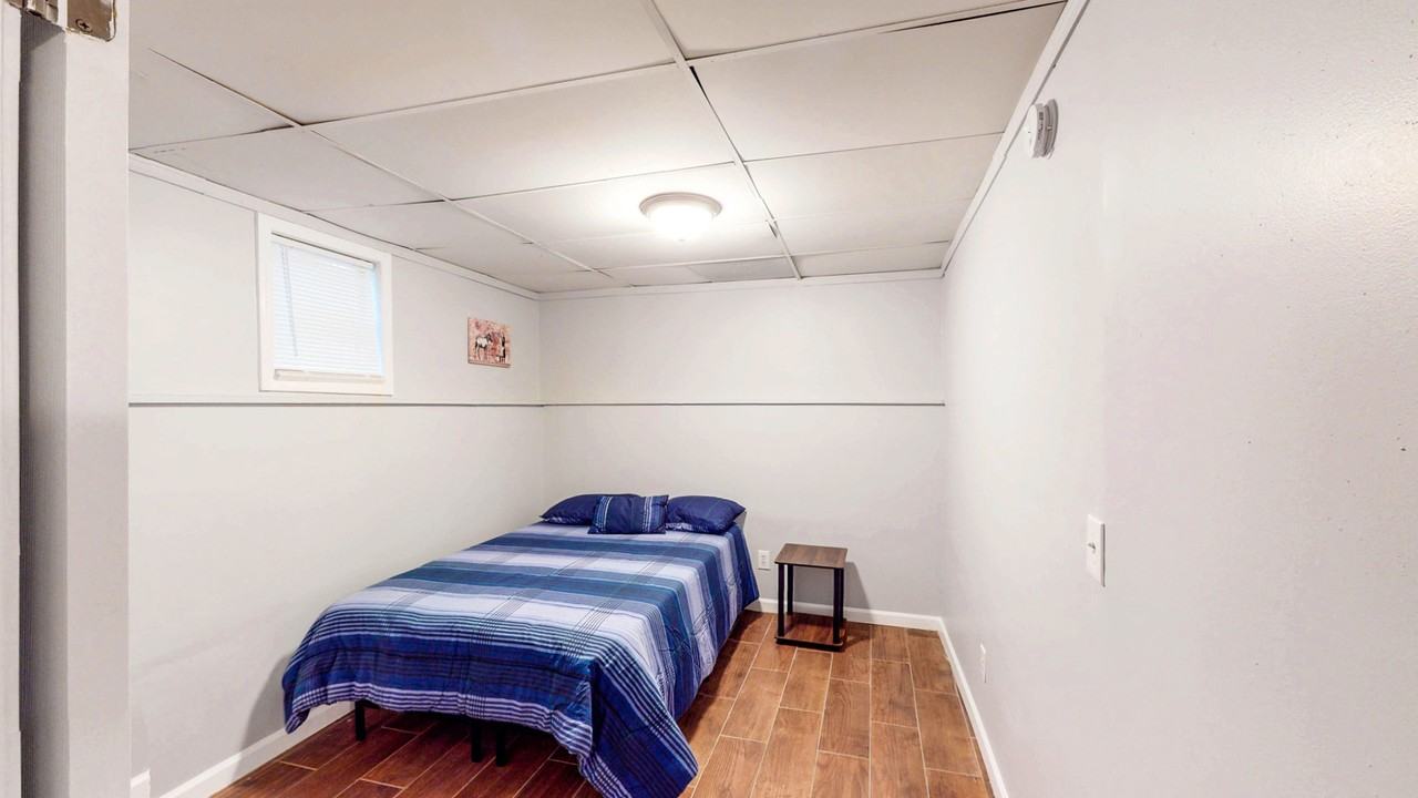 Westbury Rd - Photo 7 of 10