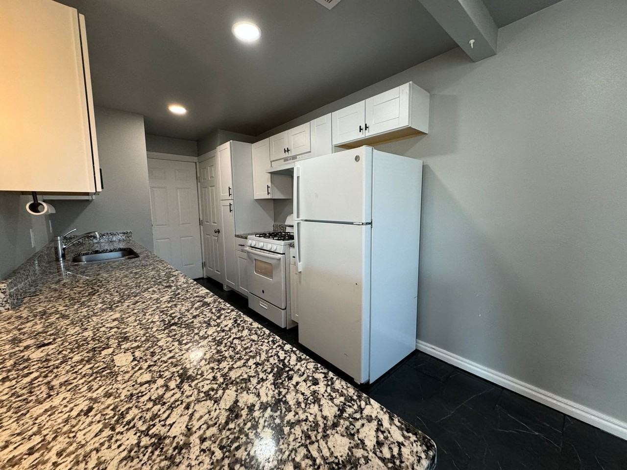 1302 N 73rd East Ave - Photo 6 of 12