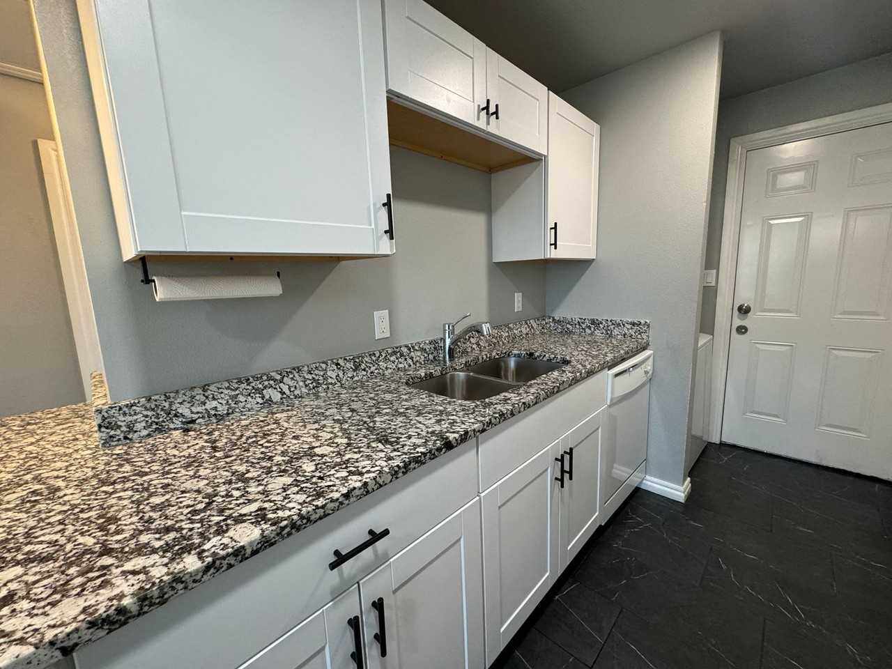 1302 N 73rd East Ave - Photo 7 of 12