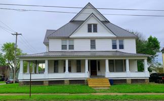 featured image of 725 Orange St