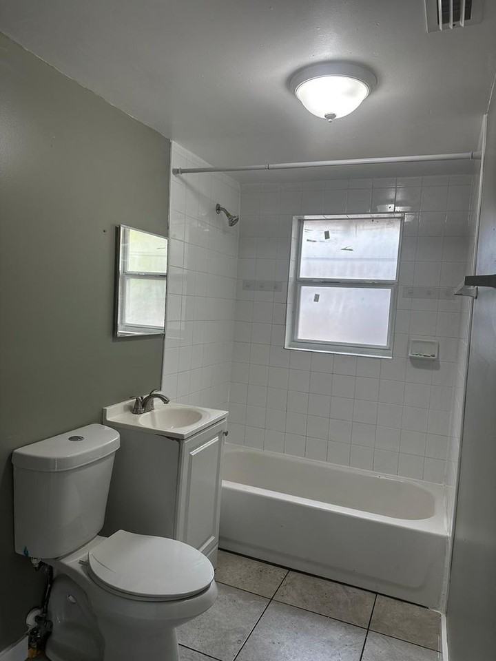 3616 Machado St - Photo 2 of 7