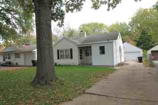 1916 Southwest Bowman Court - Photo 1 of 1