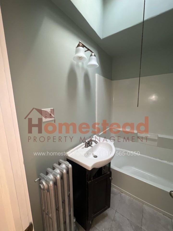 430 Glendale Rd - Photo 2 of 42