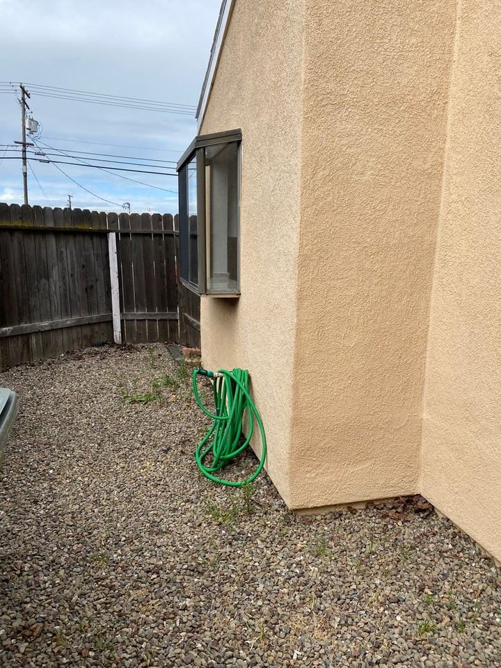 1608 Central Ave - Photo 2 of 18