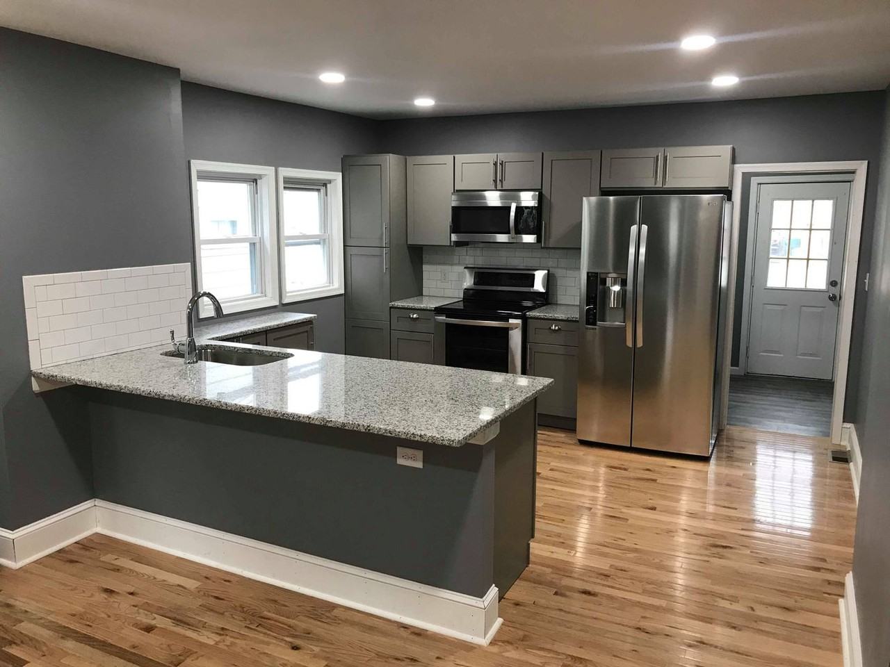 1621 Huddell Ave - Photo 2 of 11