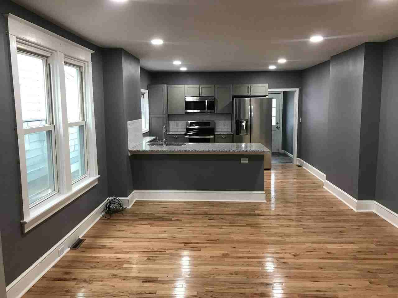 1621 Huddell Ave - Photo 3 of 11