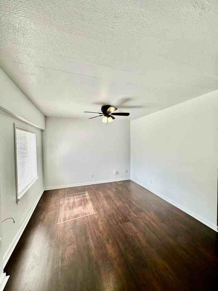 1 Orange Cir - Photo 2 of 5