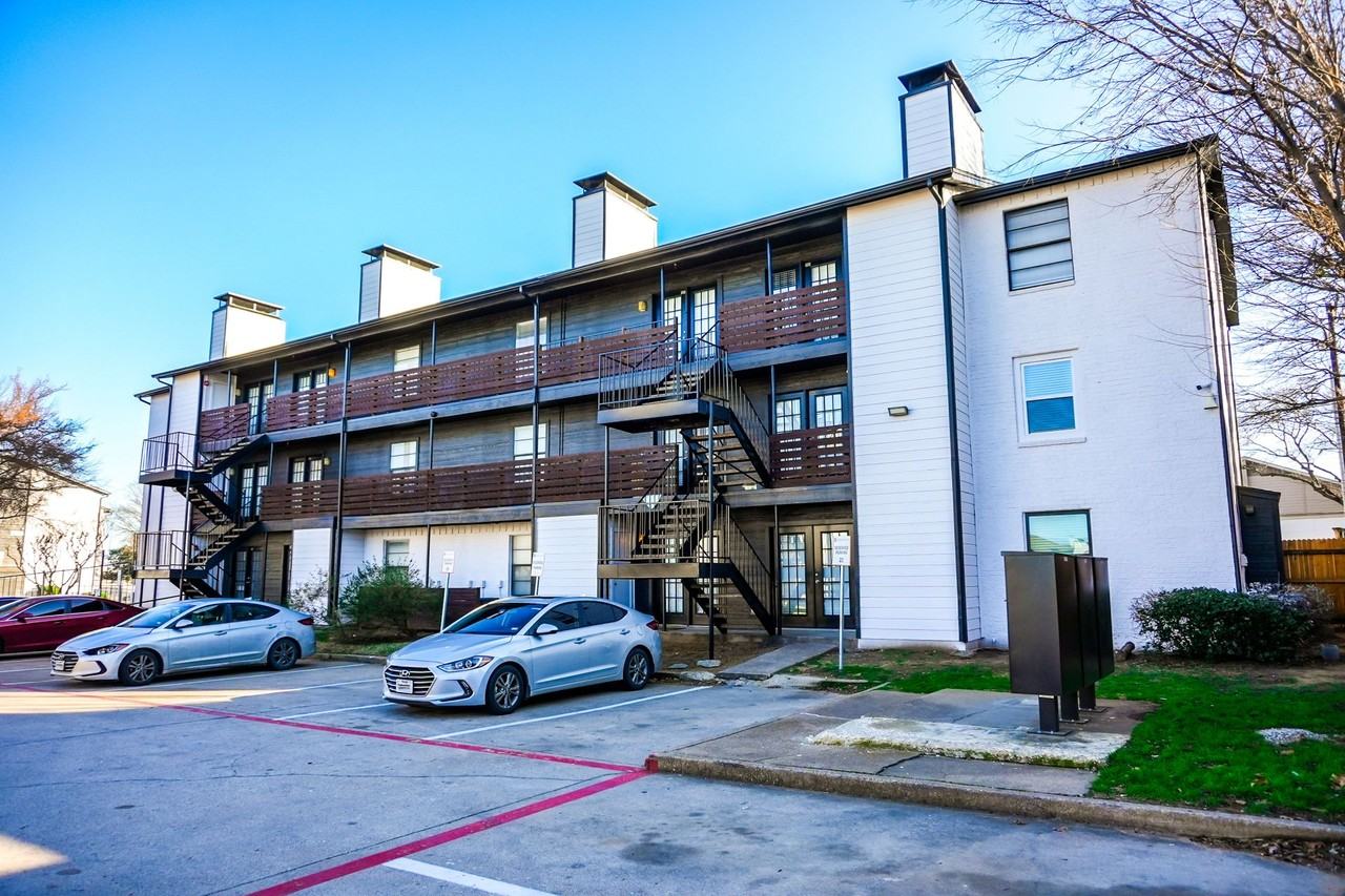 The Landry - Photo 4 of 21