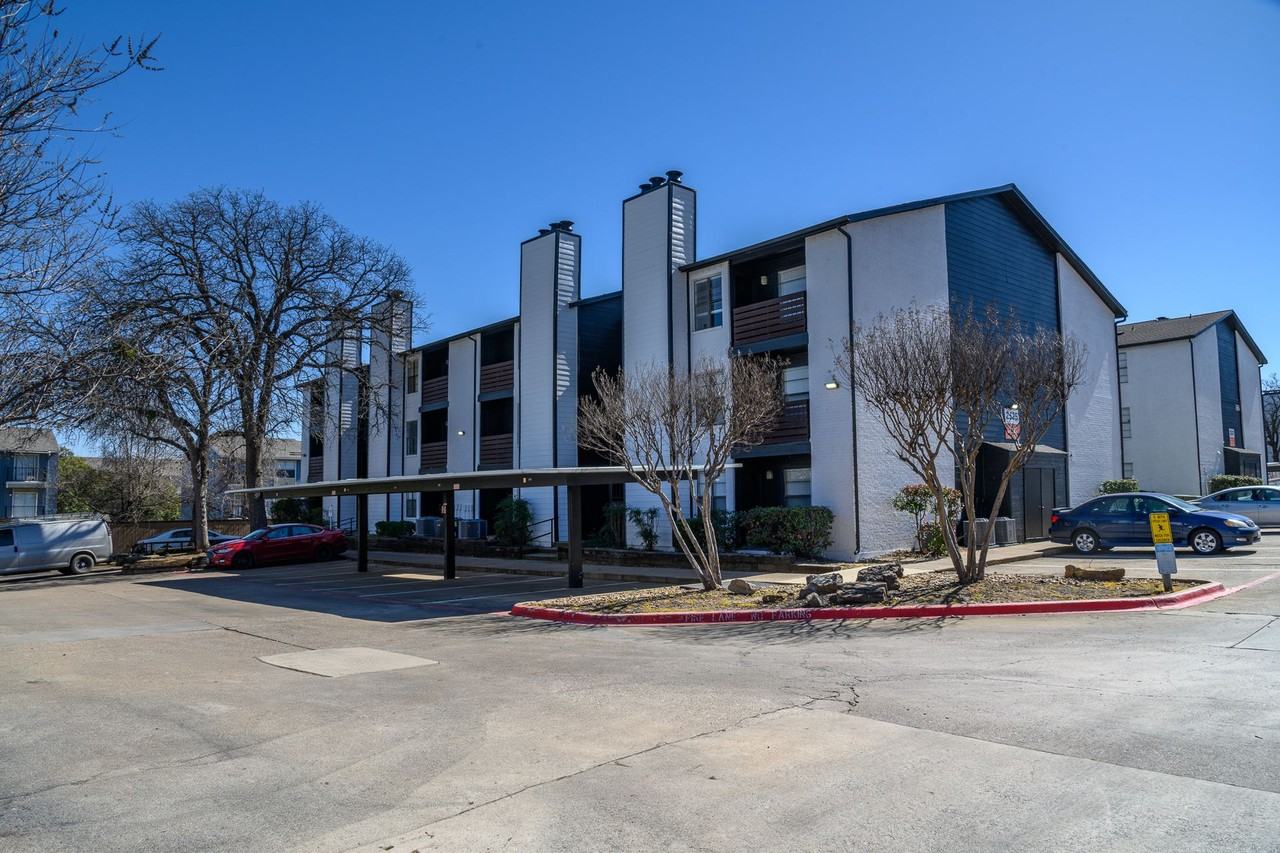 The Landry - Photo 5 of 21