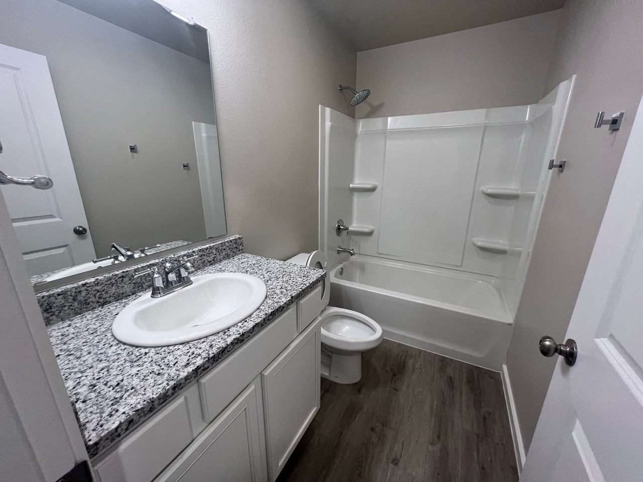 1914 Kirksey Ave - Photo 6 of 18