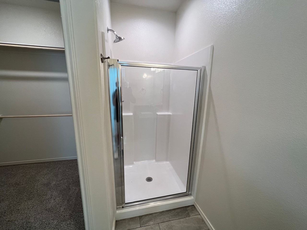 5512 Lehigh St - Photo 3 of 21