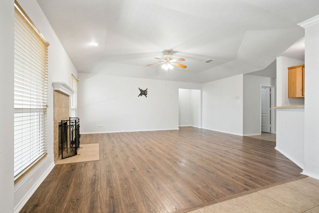 15311 Spring Rock - Photo 7 of 25