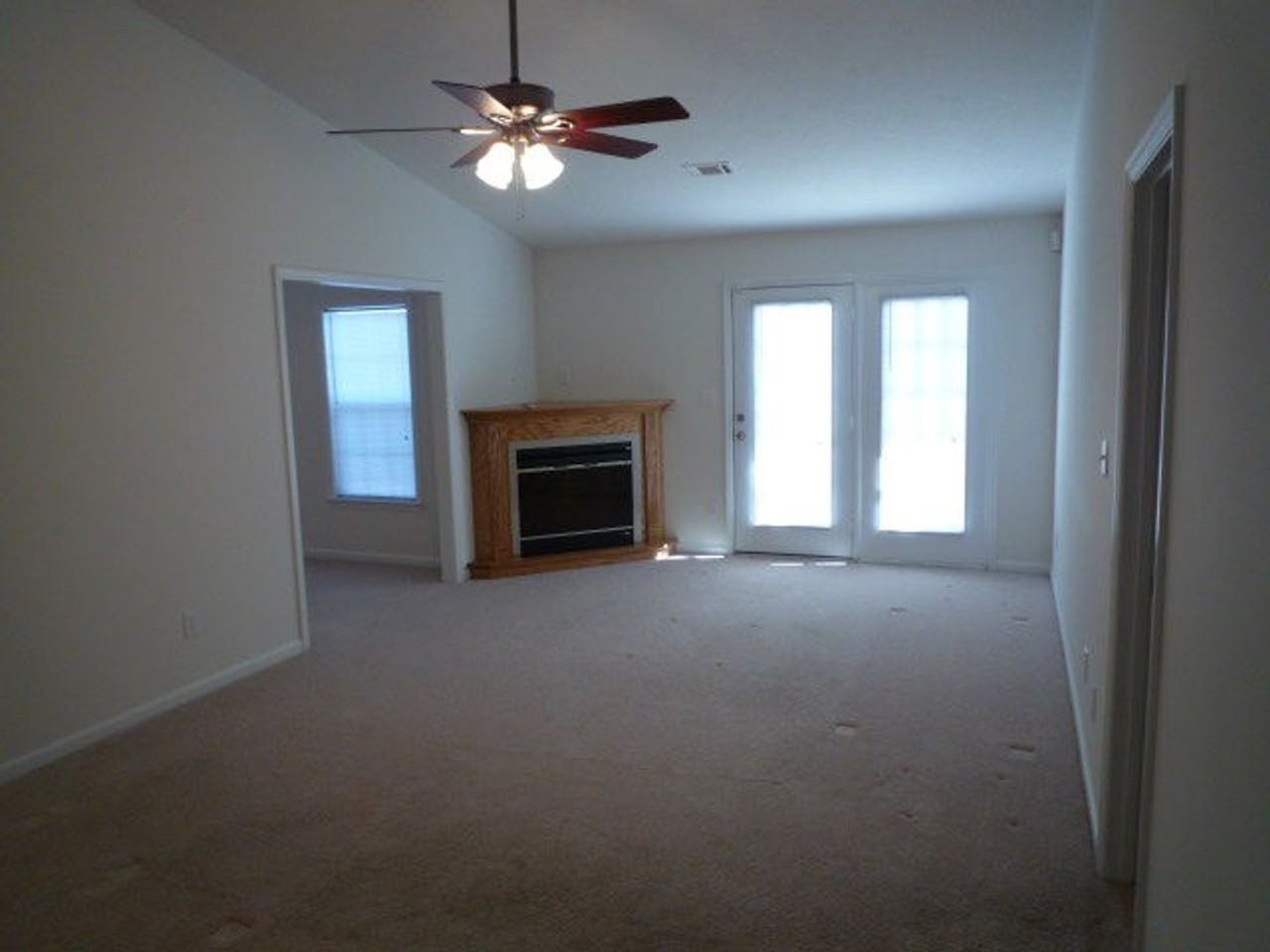 9029 Baker Ct - Photo 2 of 16